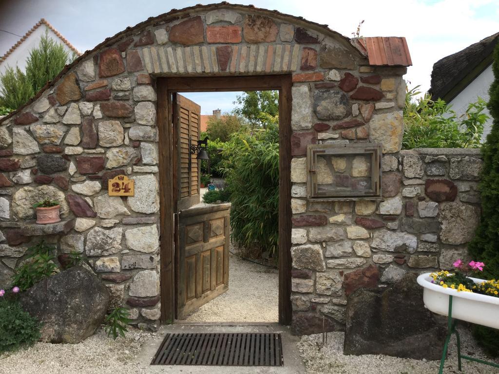 Hotel Harom Huszar Koeveskal Extérieur photo