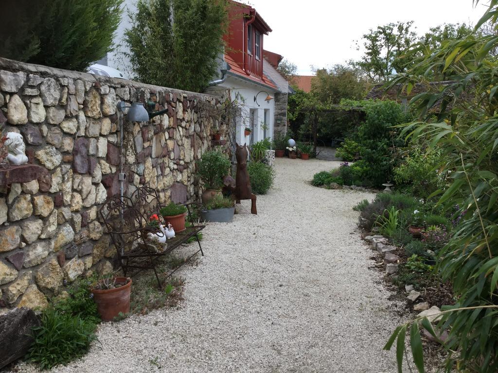 Hotel Harom Huszar Koeveskal Extérieur photo